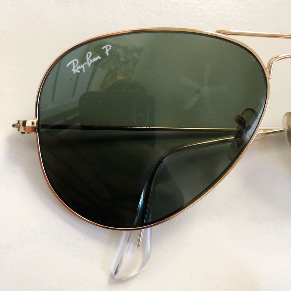 Ray-Ban Classic Aviators - Picture 2 of 7